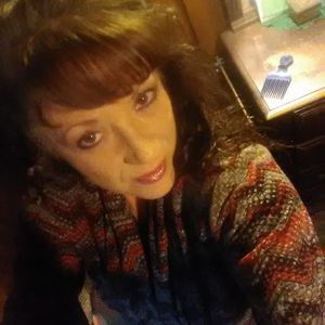 Meet your Posher, Becky